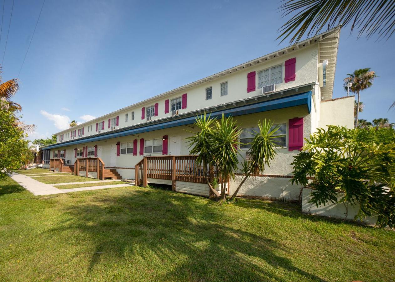 Captain'S Table Hotel By Everglades Adventures Ngoại thất bức ảnh