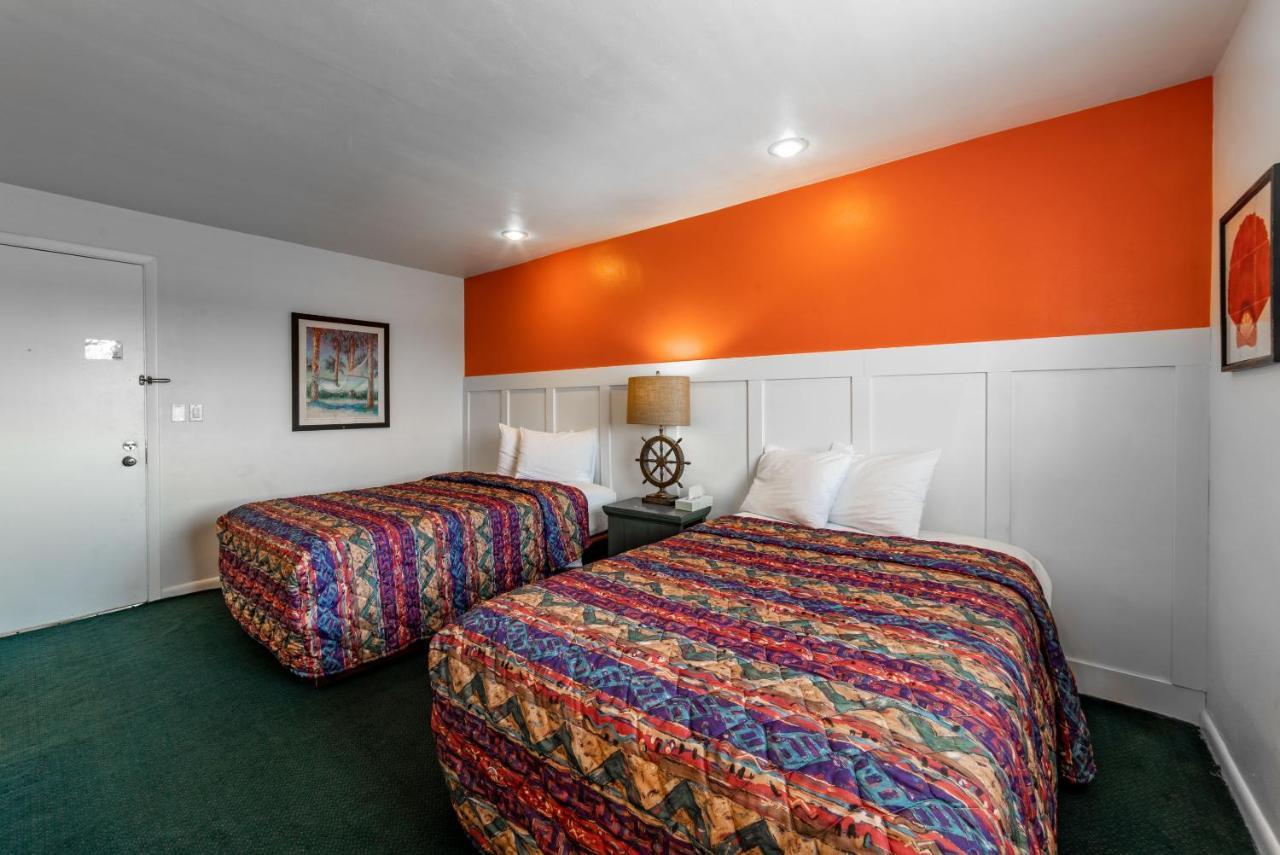 Captain'S Table Hotel By Everglades Adventures Ngoại thất bức ảnh